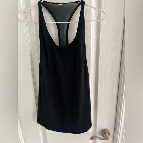 Fabletics top bundle - Picture 2 of 6